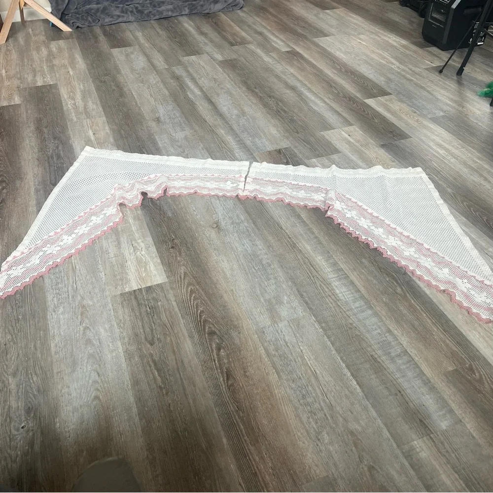 💥🍒VTG Lace Cream & Maude Curtains‎ 2 Panels 2 Valance💥🍒